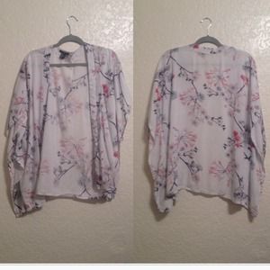 Cute fun Kimono with orchid flower print ☺️