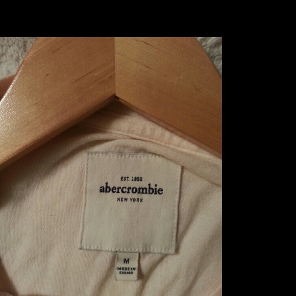 Extra small Abercrombie v neck - Picture 2 of 2