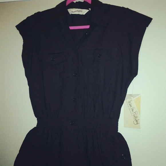 SOLD!!**DIANE VON FURSTENBERG BLACK JUMPSUIT - MED - Picture 3 of 3