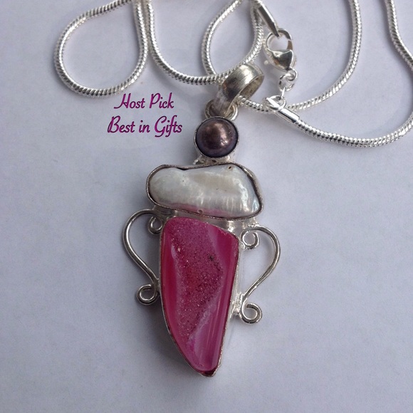 Jewelry - SALE Pearl & Druzy Necklace