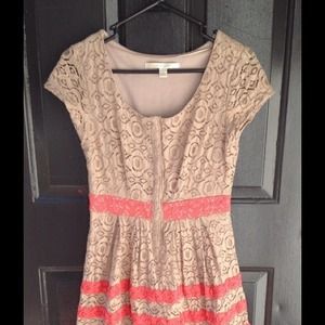 Lauren Conrad taupe & salmon lace dress size 4