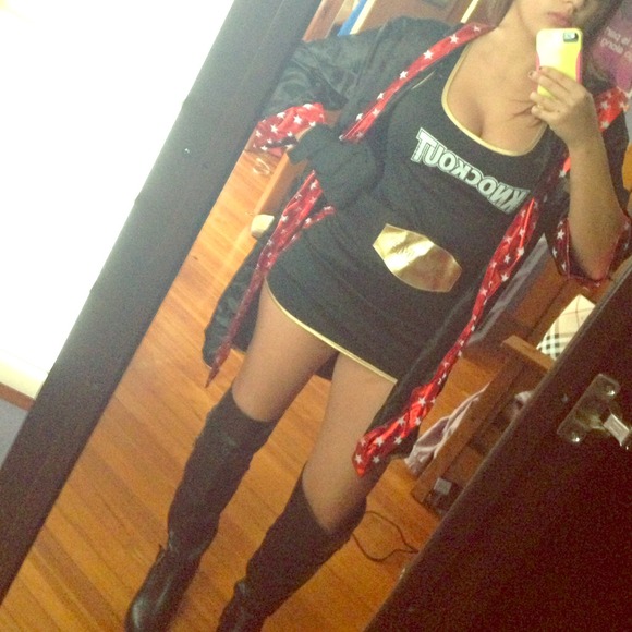 ‼️SEXY BOXER HALLOWEEN COSTUME‼️ NEVER BEEN WORN