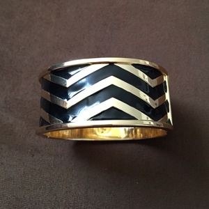 Liz Claiborne bracelet