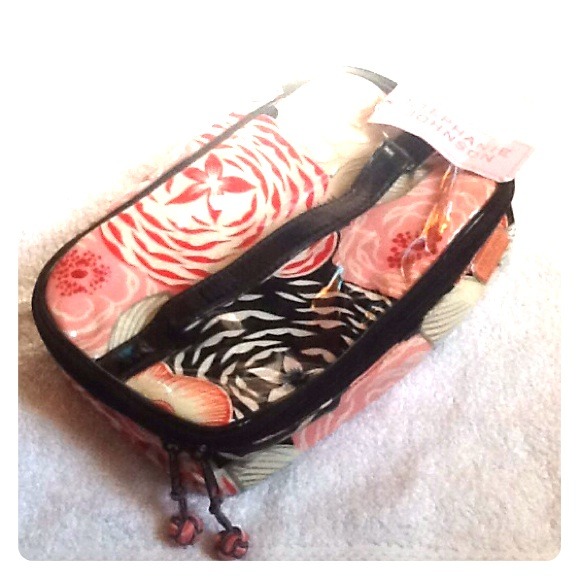 NWT Stephanie Johnson floral makeup travel bag