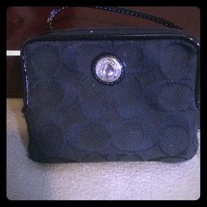COACH small wallet/wristlet
