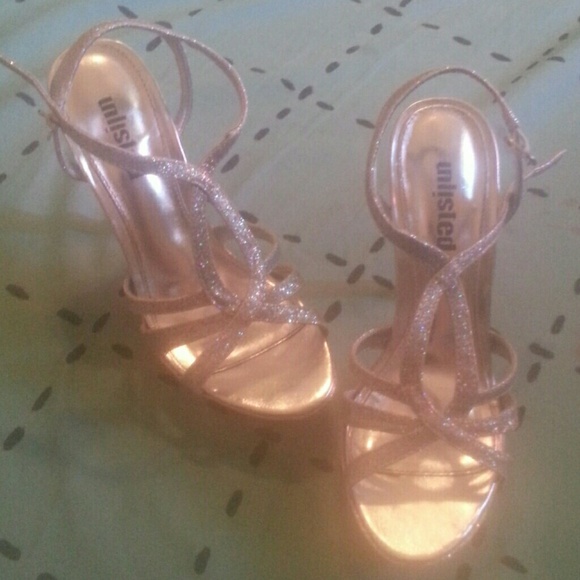 Shoes - Picture 1 of 2