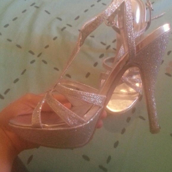 Shoes - Picture 2 of 2