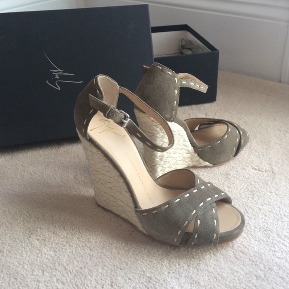 AUTHENTIC Giuseppe Zanetti Espadrille Wedges