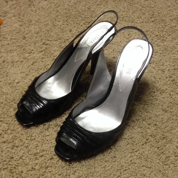 Guess sling back peep toe pumps