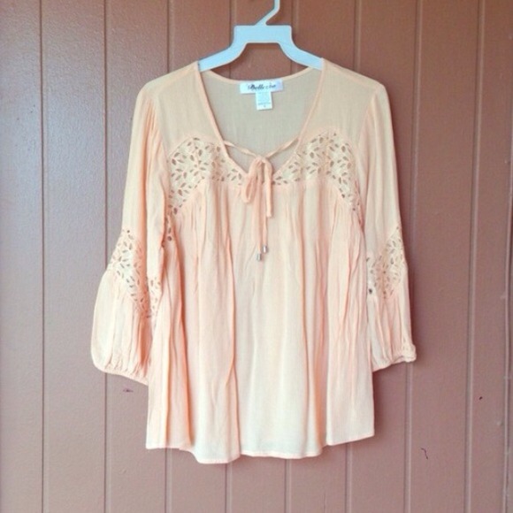 Tops - ⛔️️SOLD IN NEW LISTING⛔️