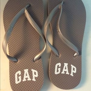 GAP Flip Flops- BRAND NEW