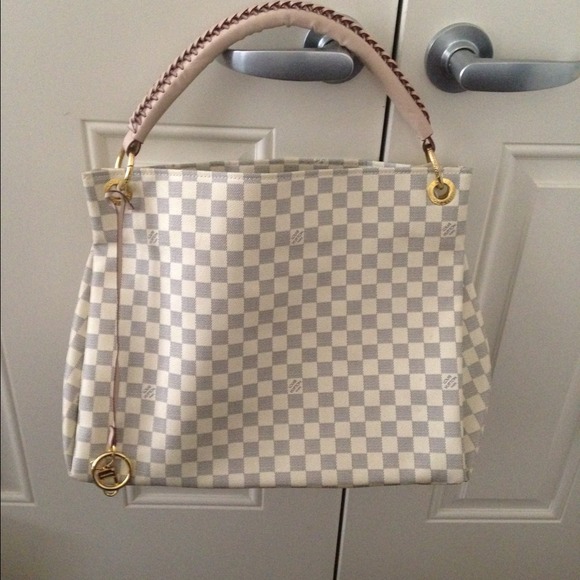 Louis Vuitton Paris Handbag (inspired)