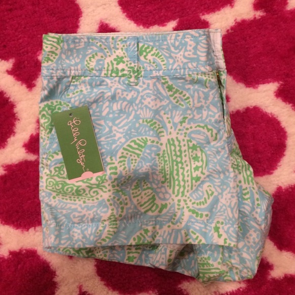 Lilly pulitzer Walsh get cracking shorts!
