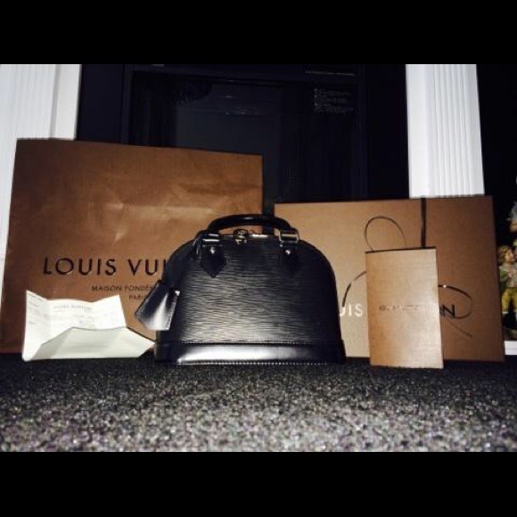 Louis Vuitton handbag used - Picture 2 of 4