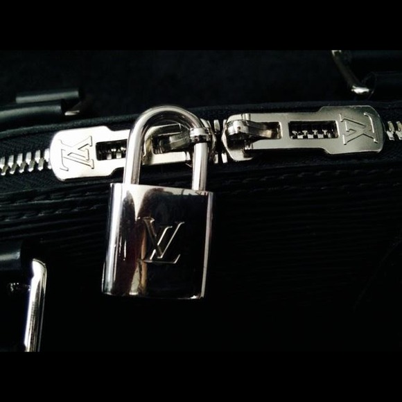 Louis Vuitton handbag used - Picture 4 of 4