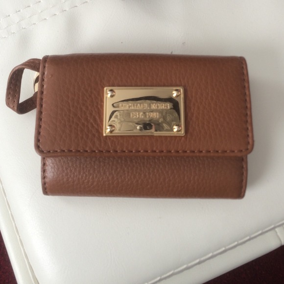 Michael Kora handbag and matching wallet - Picture 2 of 4