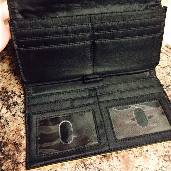 Wallet - Picture 3 of 4