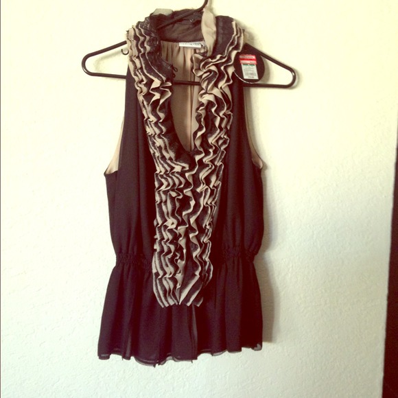 Ruffle shirt