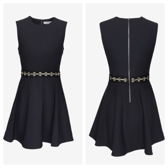 ❌SOLD❌Elizabeth & James Navy Renata Flare Dress - Picture 2 of 4