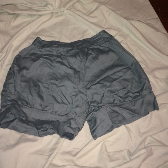 Forever21 Turquoise parachute shorts - Picture 2 of 2