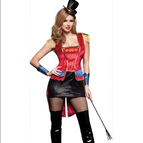 Ring leader costume