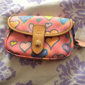 Dooney and Bourke clutch Dooney and Bourke clutch