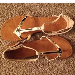 Zigi Girl T-Strap Sandal