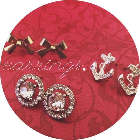 Cute earring bundle! 🎀💎💖