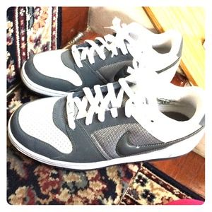 Like new Nike's- worn maybe twice