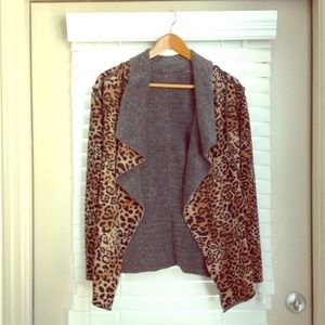 ✨✨✨💚💚Leopard Cardigan