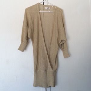 Guess oversized gold sweater