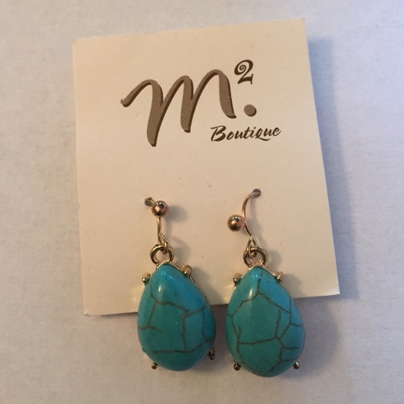 Earrings - Picture 1 of 1
