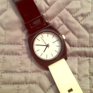 NIXON watch