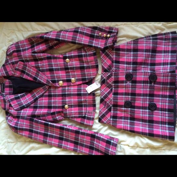 ✨✨✨bundle✨✨✨ elegant express blazer and mini skirt