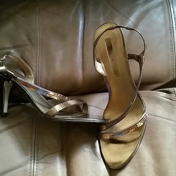 Beautiful Bandolino shoes. Copper. 7