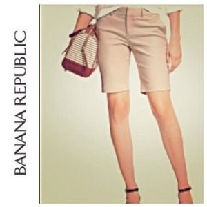 NWOT Banana Republic Chino Shorts 4