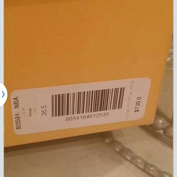 Fendi Nude platform heels - Picture 3 of 3