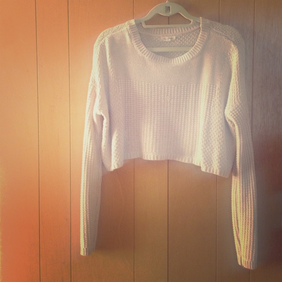 Crop top sweater