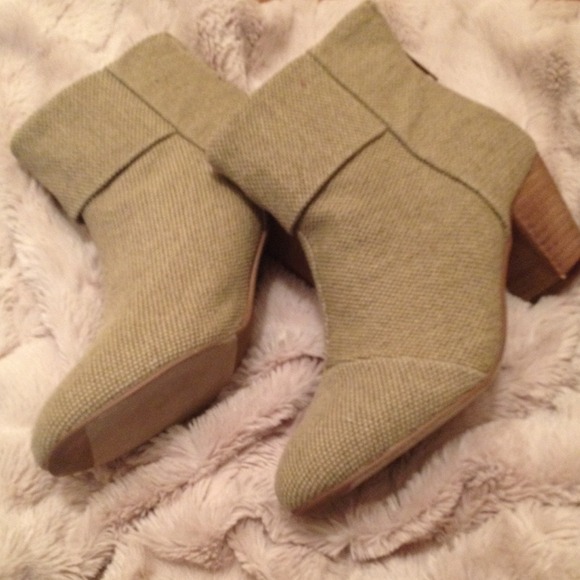 🎉CCO🎉Bucco Canvas Bootie