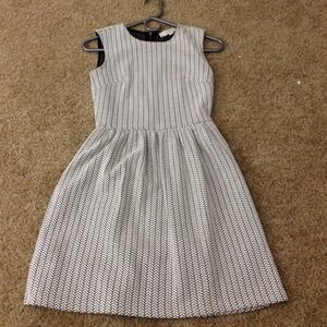 White and Black patterned LOFT dress!