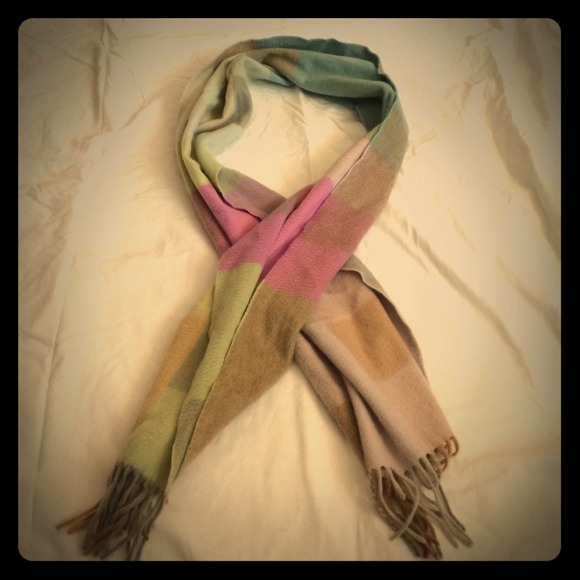 100% cashmere wrap/scarf
