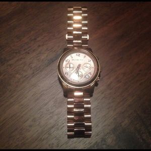 Michael Kors MK5128 rose gold runway watch
