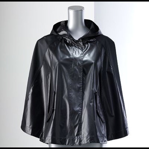 SIMPLY VERA Slick Cape Raincoat