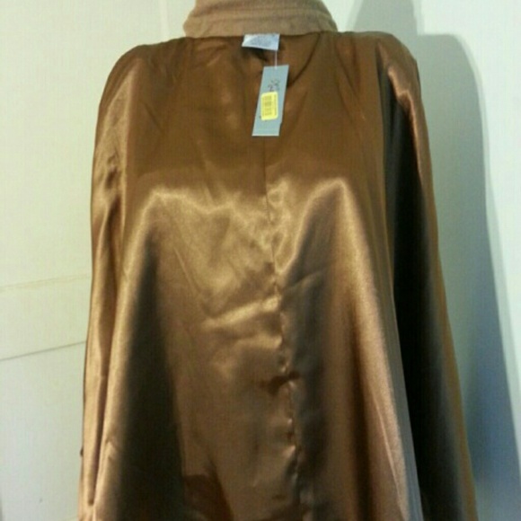 Classy Kate Landry pocketed wool cape - Picture 3 of 4