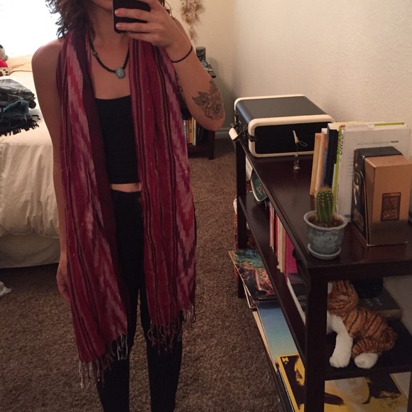 Scarf - Picture 3 of 4