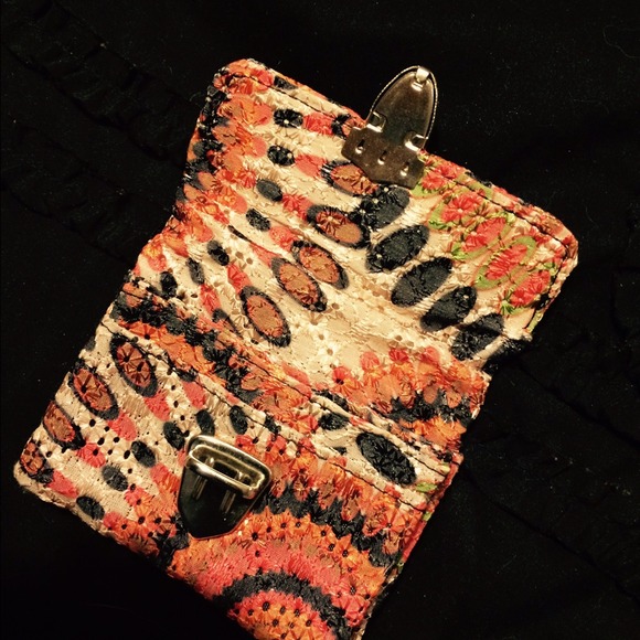 Wallet - Picture 2 of 3