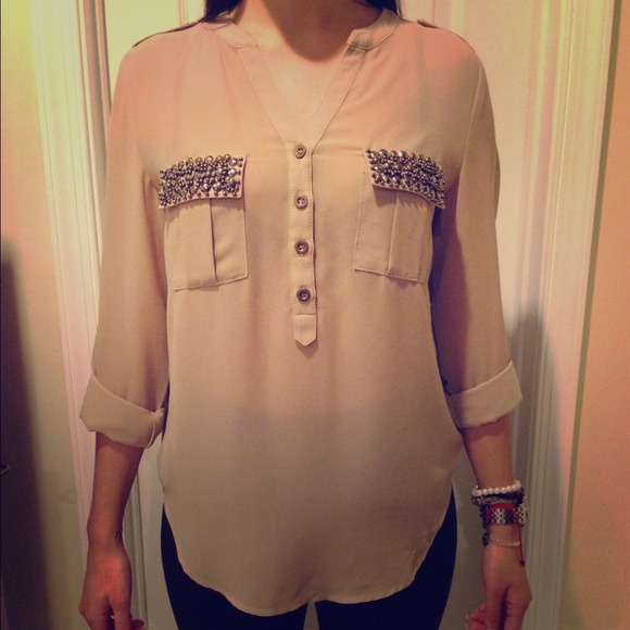 ❌Sold in bundle❌English Rose  rhinestone blouse