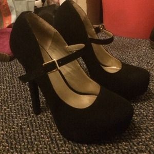 Black heels