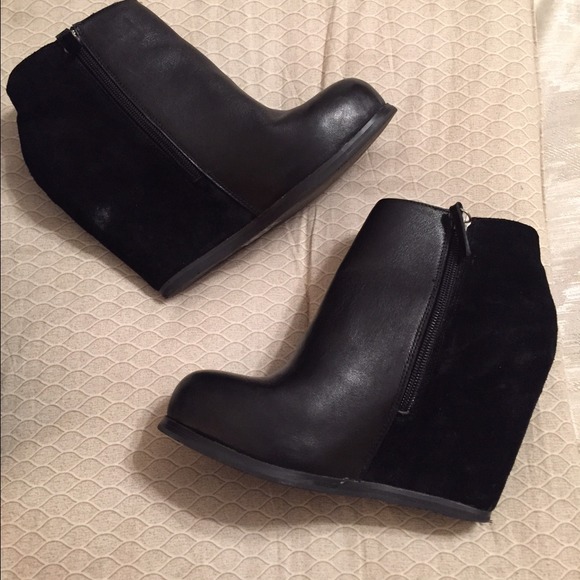 Dolce Vita Wedge Bootie
