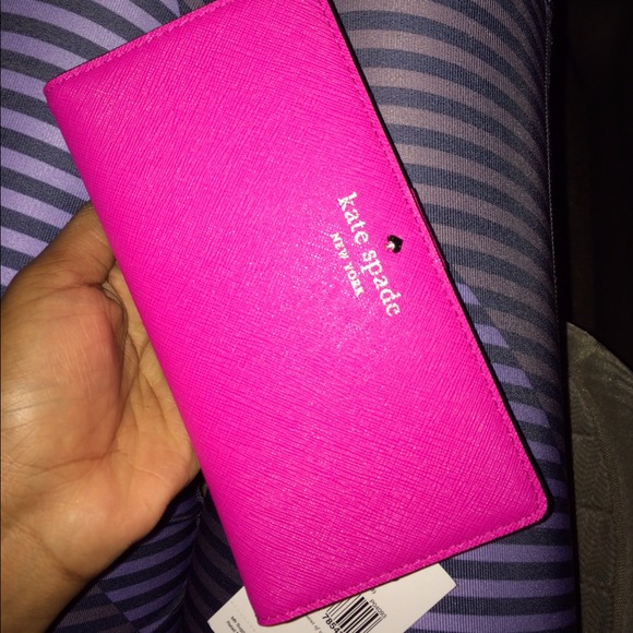 SOLD Hot Pink Kate Spade Wallet💕